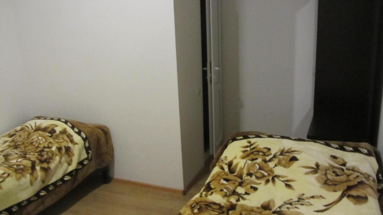Guest House Adelina Mestia Exteriér fotografie