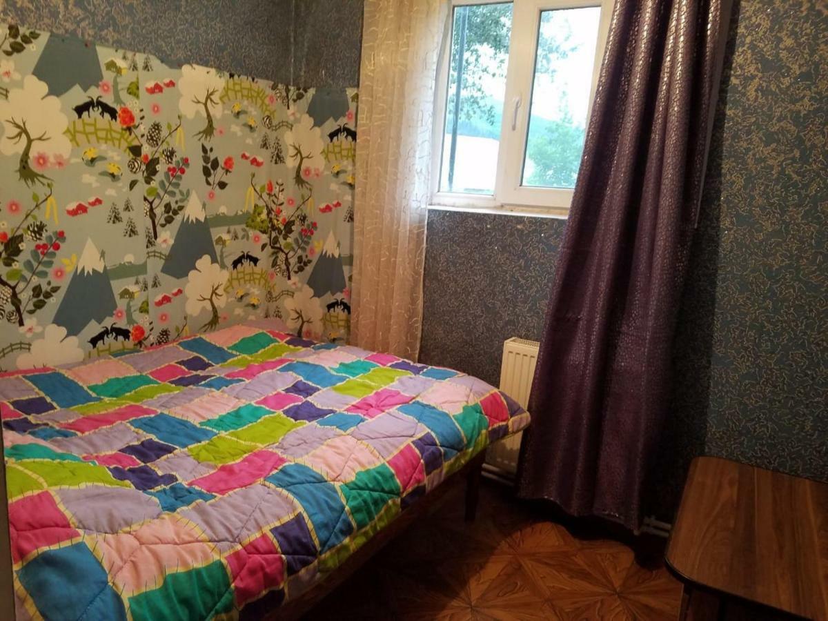Guest House Adelina Mestia Exteriér fotografie